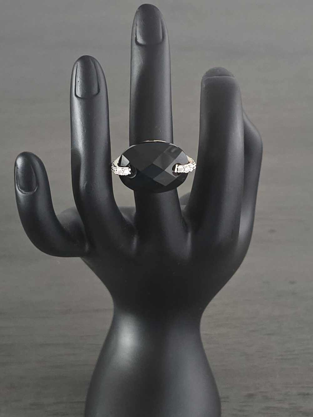 Vintage Heng Ngai 925 Gold Vermeil Oval Faceted Black Onyx Ring Size 5